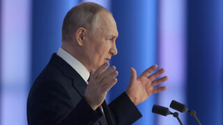 Путин описа в ключова реч една военна и самодостатъчна Русия