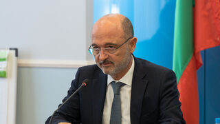 До средата на април екипите за въздушната медицинска помощ ще бъдат обучени