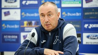 Станимир Стоилов: Много благодетели хвърлиха "Левски" на кучетата