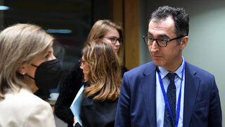 Германски министър поиска забрана на рекламите на нездравословна храна за деца