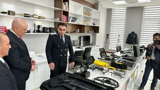 Гешев се оплака от закриването на спецпрокуратурата и в Баку