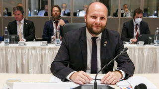 Словашкият министър на отбраната: Време е да се реши за изпращане на МиГ-29 в Украйна
