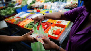 Инфлацията в Аржентина надхвърли 100%