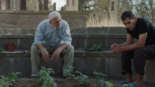 Студен като мрамор