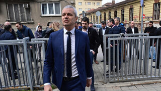 Костадинов е оправдан на първа инстанция, не бил всявал паника по време на пандемията