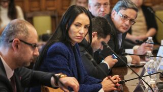 Кои са Д.С. и Н.Т., или кого трябва да уплаши преференциалният рекорд на Славена Точева