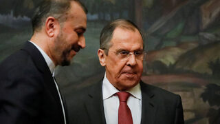 Заради санкциите: "<span class="highlight">Аерофлот</span>" за пръв път изпрати самолет за ремонт в Иран