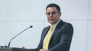 Министър <span class="highlight">Пулев</span>: Сериозни инвеститори от автомобилния сектор имат интерес към новата икономическа зона