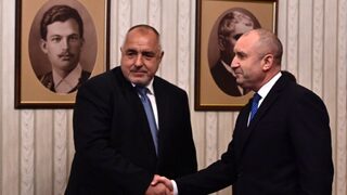 След изборите: няма поводи за оптимизъм след първия ден от консултациите при президента