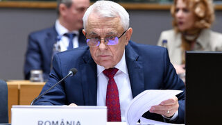 Румъния няма да спре вноса на украинско <span class="highlight">зърно</span>, недоволство от забраната в Унгария
