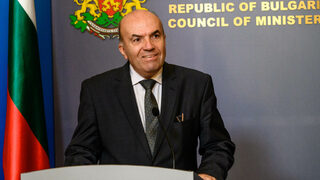 <span class="highlight">Николай</span> <span class="highlight">Милков</span>: България е шеста в света по дадената помощ на Украйна, като процент от БВП