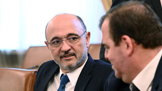 Здравното министерство предлага отмяна на задължителната карантина и изолация при COVID-19