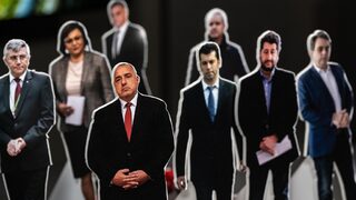 Време за извиване на ръце: надлъгването за кабинет ще продължи до последно