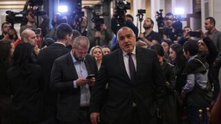 ГЕРБ започва нови срещи за правителство, Борисов се скара на медиите за Гешев