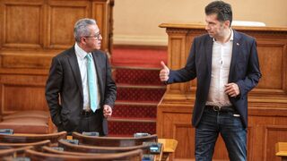 Лидерите на "Продължаваме промяната - Демократична България" не са против Пеевски в конституционната комисия