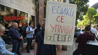 Игра на трупчета. Как Гешев сам разкри, че прокуратурата се бърка в политиката