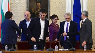 ГЕРБ и "Продължаваме промяната" - "Демократична България" обсъждат да съгласуват назначения