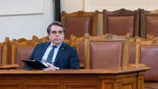 "Много шум за нищо": Асен Василев смята за непремерена реакцията на ГЕРБ за Виолета Лорер
