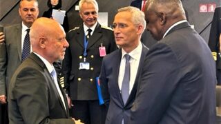 Тагарев на среща на НАТО: България ще продължи да предоставя практическа подкрепа на Украйна