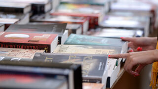 Десет разтоварващи книги за летния отпуск