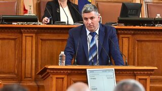 Най-ниска цена ще е основният критерий за поръчките за аварийни ремонти на пътищата