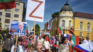 Готвачът, пучът и родните "мразители"