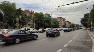 "Цариградско шосе" е задръстено във всички посоки, сигнализират читатели на "Дневник"