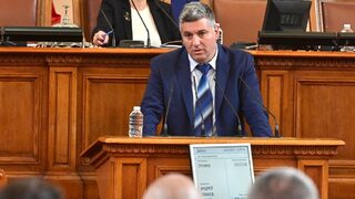 Регионалният министър: Работна група търси решение за продължаване на работата по "Хемус"