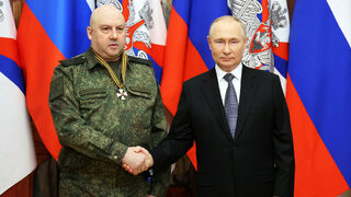 "Уолстрийт джърнъл": Над 10 старши офицери са задържани в Русия след бунта