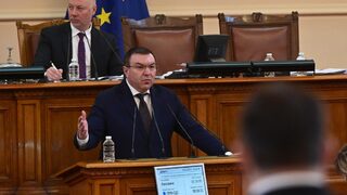 Партиите имат нови три дни за кандидати за управител на здравната каса