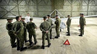 Турски дронове "Байрактар" за Косово разтревожиха Сърбия