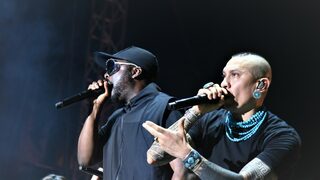 Фотогалерия: Концертът на Black Eyed Peas в Бургас