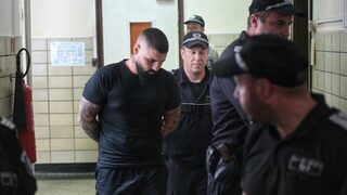 Съдебният <span class="highlight">лекар</span>, изготвил експертизата за обезобразеното момиче, е временно отстранен