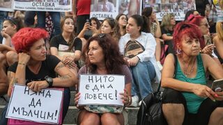 Чужди медии <span class="highlight">за</span> България: една страна се бори срещу насилието