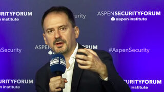 БНТ: Един от задържаните за шпионаж българи е разследван, че е поръчвал да бъде следен Христо Грозев
