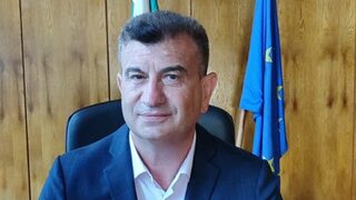 Министърът на транспорта освободи борда на директорите на "Холдинг <span class="highlight">БДЖ</span>"