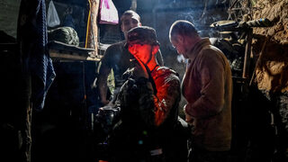 Украйна съобщи за ожесточени боеве на юг и на изток