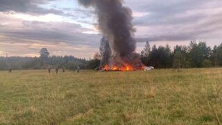 Самолет "с Пригожин на борда" се разби в Русия, всички са загинали (обновена)
