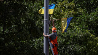 Тринадесет души са ранени при руски атаки в Деня на независимостта на Украйна