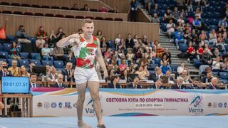 "Искам да помогна": Еди Пенев, който отново се състезава за България