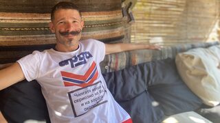 Петър Ангелов, за когото фолклорът може да пълни душата, без да е псевдо