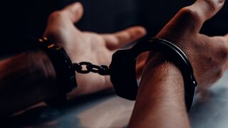Арестуван е мъж, извършил серия кражби в къмпинг "Градина"