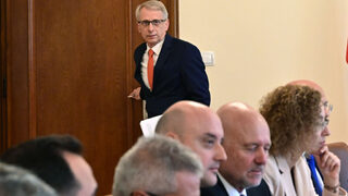 Кабинетът ревизира пътната карта за постепенното спиране на въглищните мощности