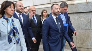 Хекимян се отрече от заместниците и стандартите на Йорданка Фандъкова