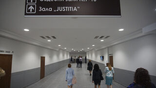 Прокуратурата проверява повторен случай на разлепени некролози на жив съдия