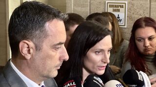 Още 14 българи ще бъдат превозени с правителствения самолет от Израел