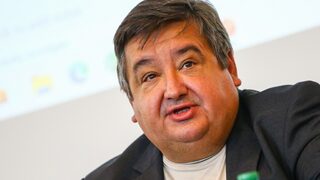Шефът на професионалната лига призова за уволнение на <span class="highlight">Кръстаич</span>