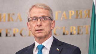 Борисов и Пеевски питат премиера за напредъка по споразумението с енергетиците
