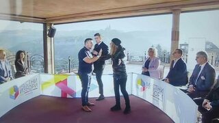 Кандидат за общински съветник нахлу в студио на БНТ по време на предизборен дебат