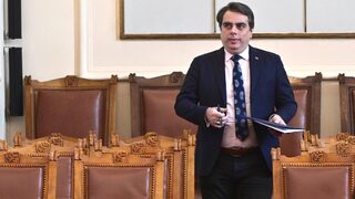 Министерството на финансите ще обяви заплатите в администрацията